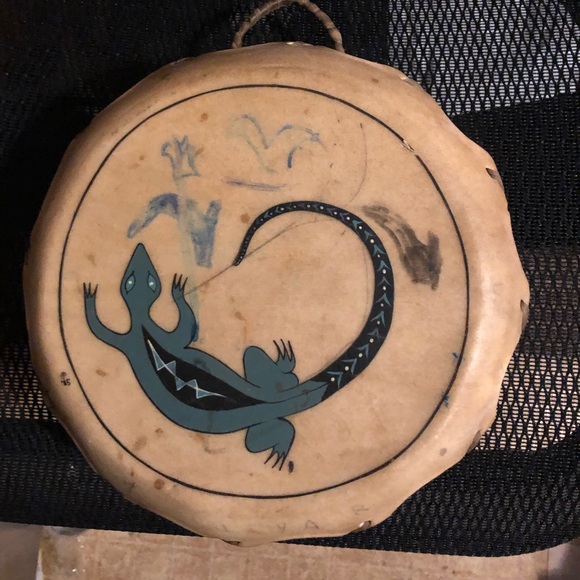 Small Drum w/ Salamander Art- 432 $20 or $15 w/offer - Picture 1 of 3